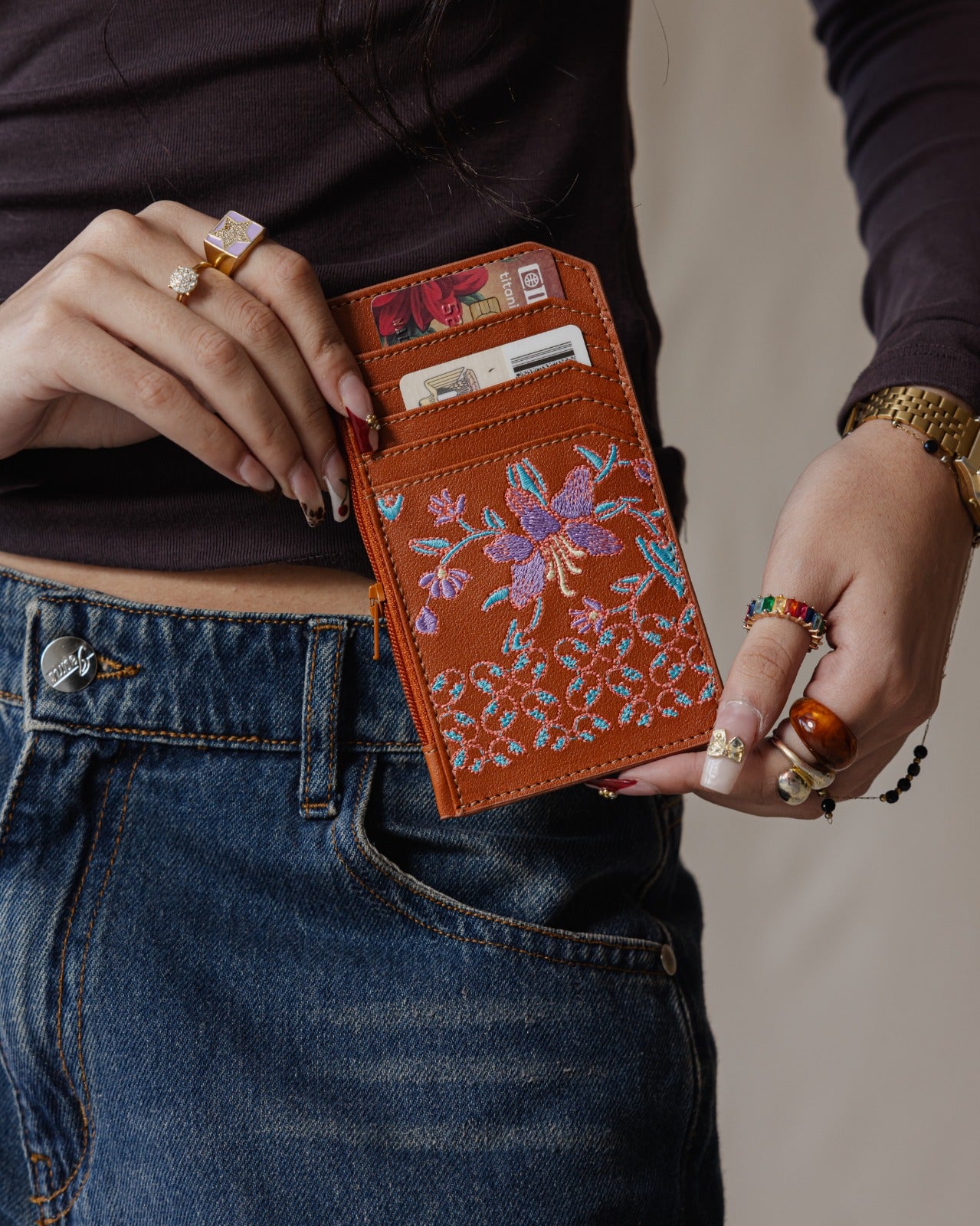 Hanvane x Pink Flowered Card Holder