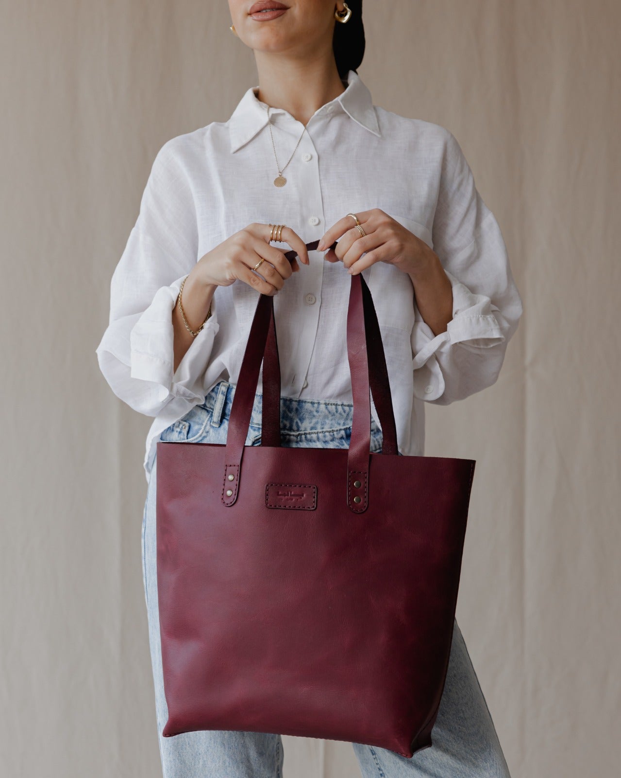 The Classic Genuine Tote Burgundy