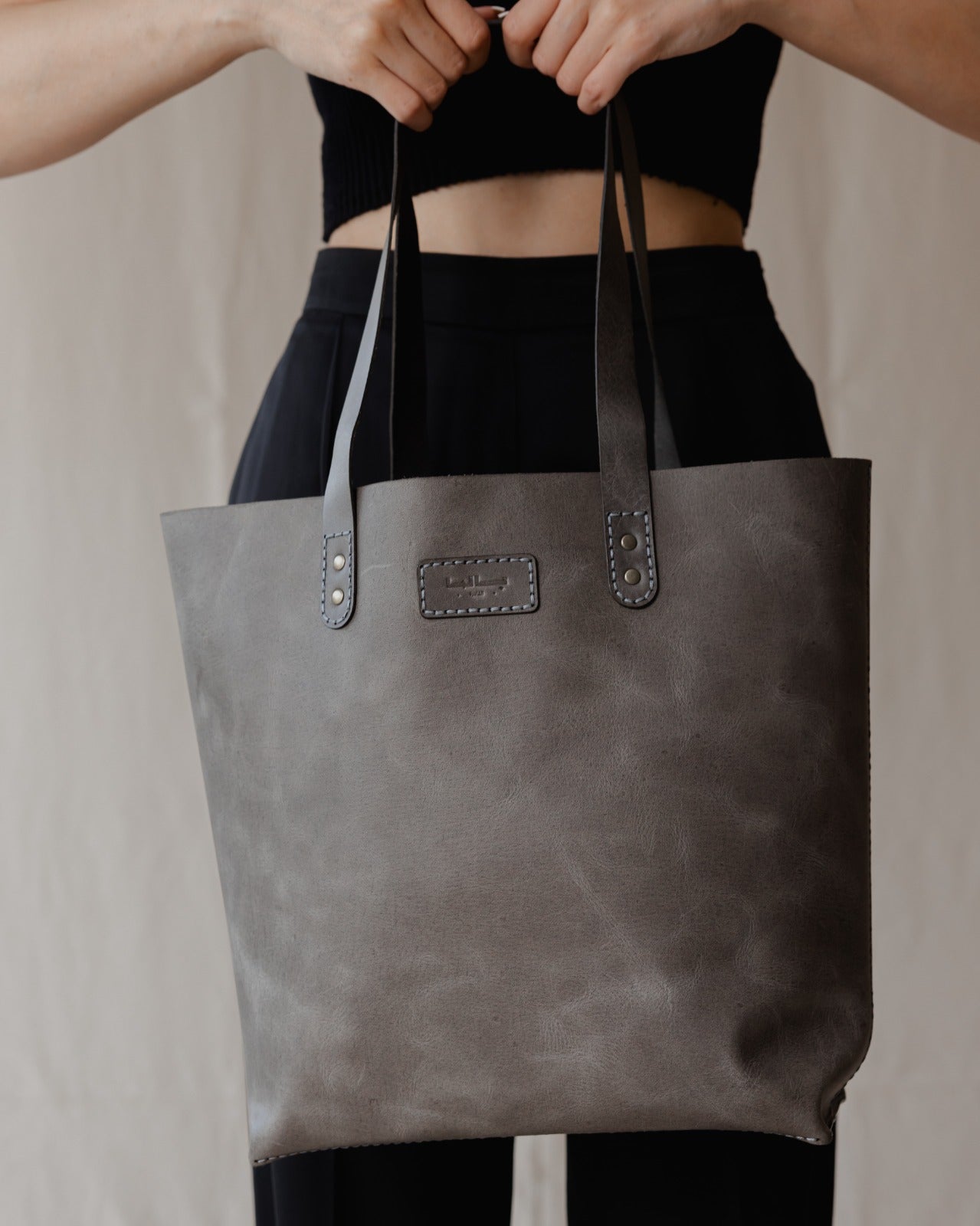 The Classic Genuine Tote Grey