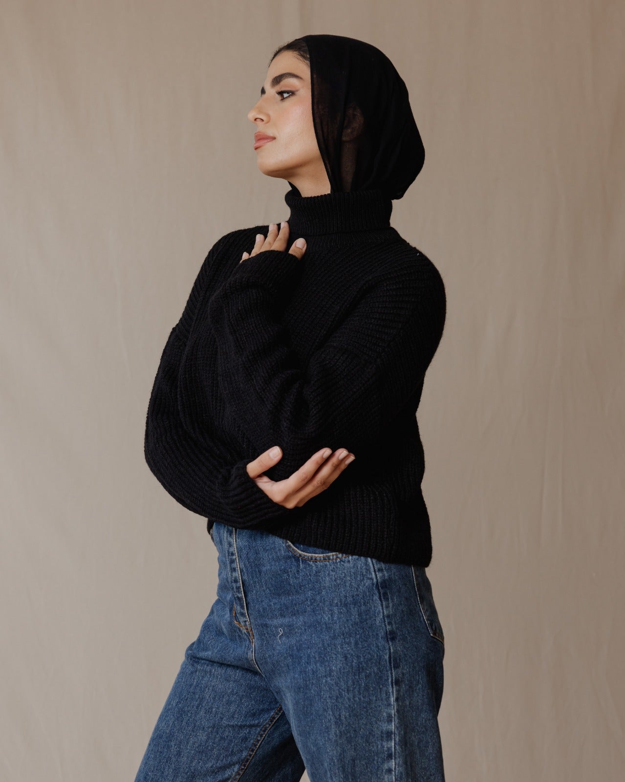 High Neck Cropped Pullover Black