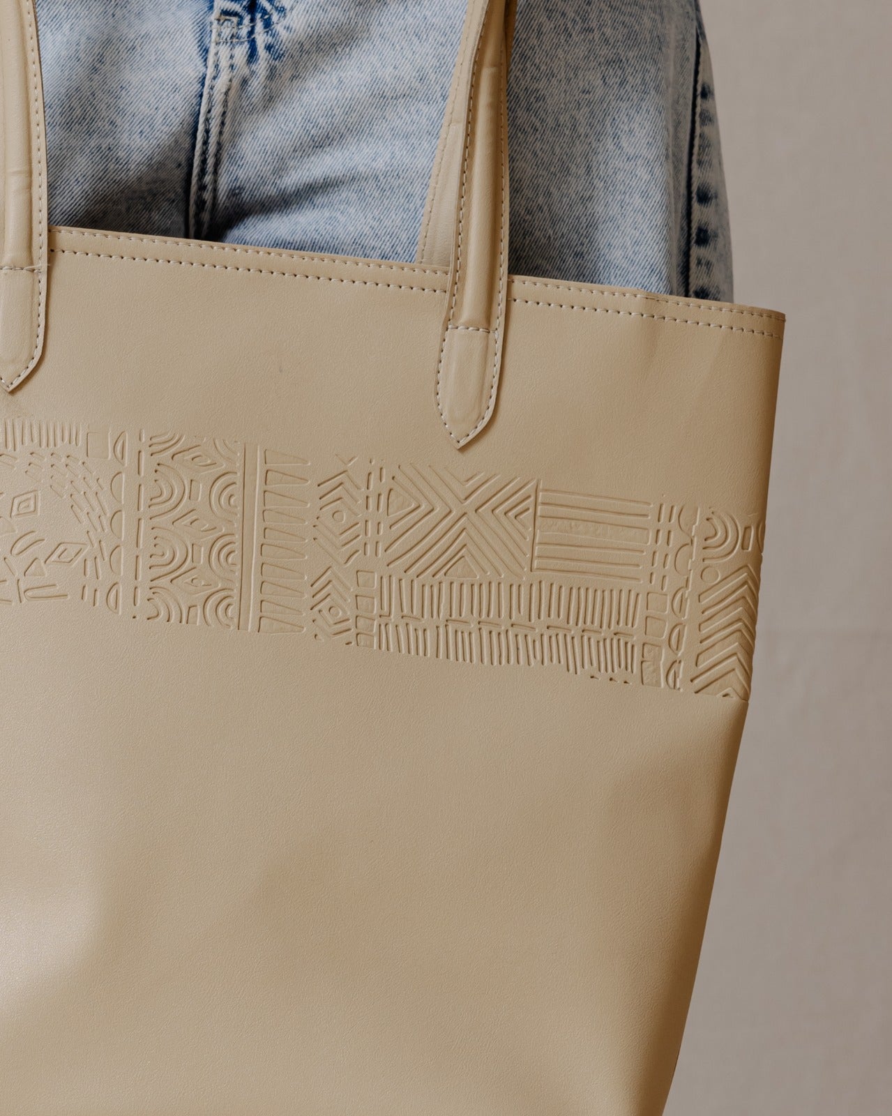 The Mayan Leather Tote Beige