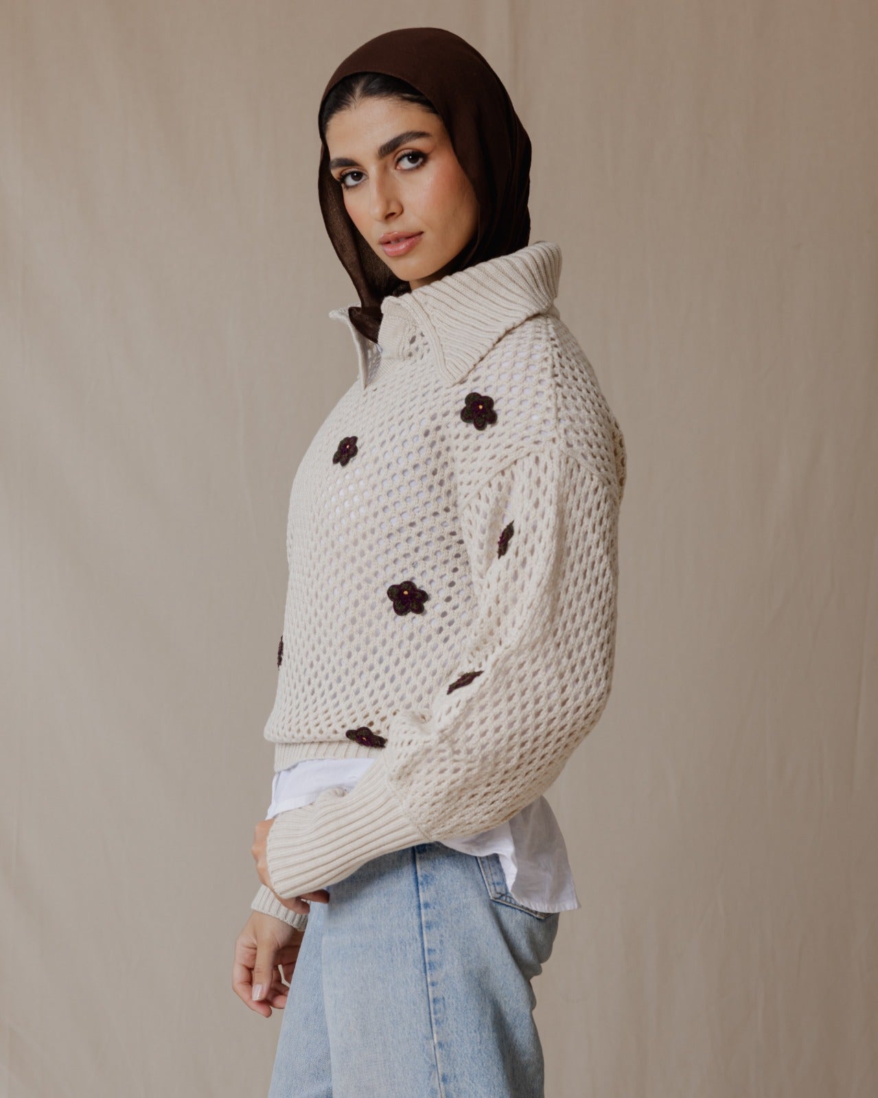 Yasmine Hendi Sweater In Beige