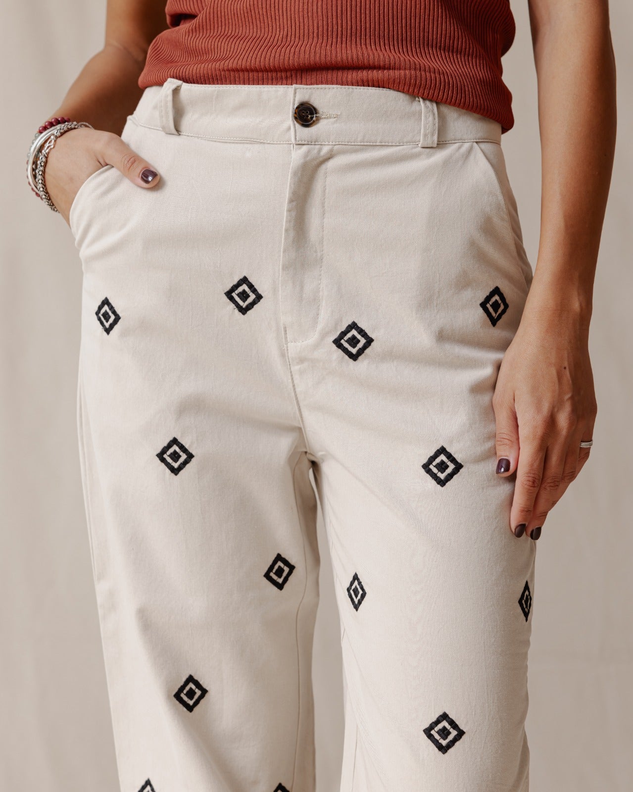 Ethnic Embroidered Pants Beige