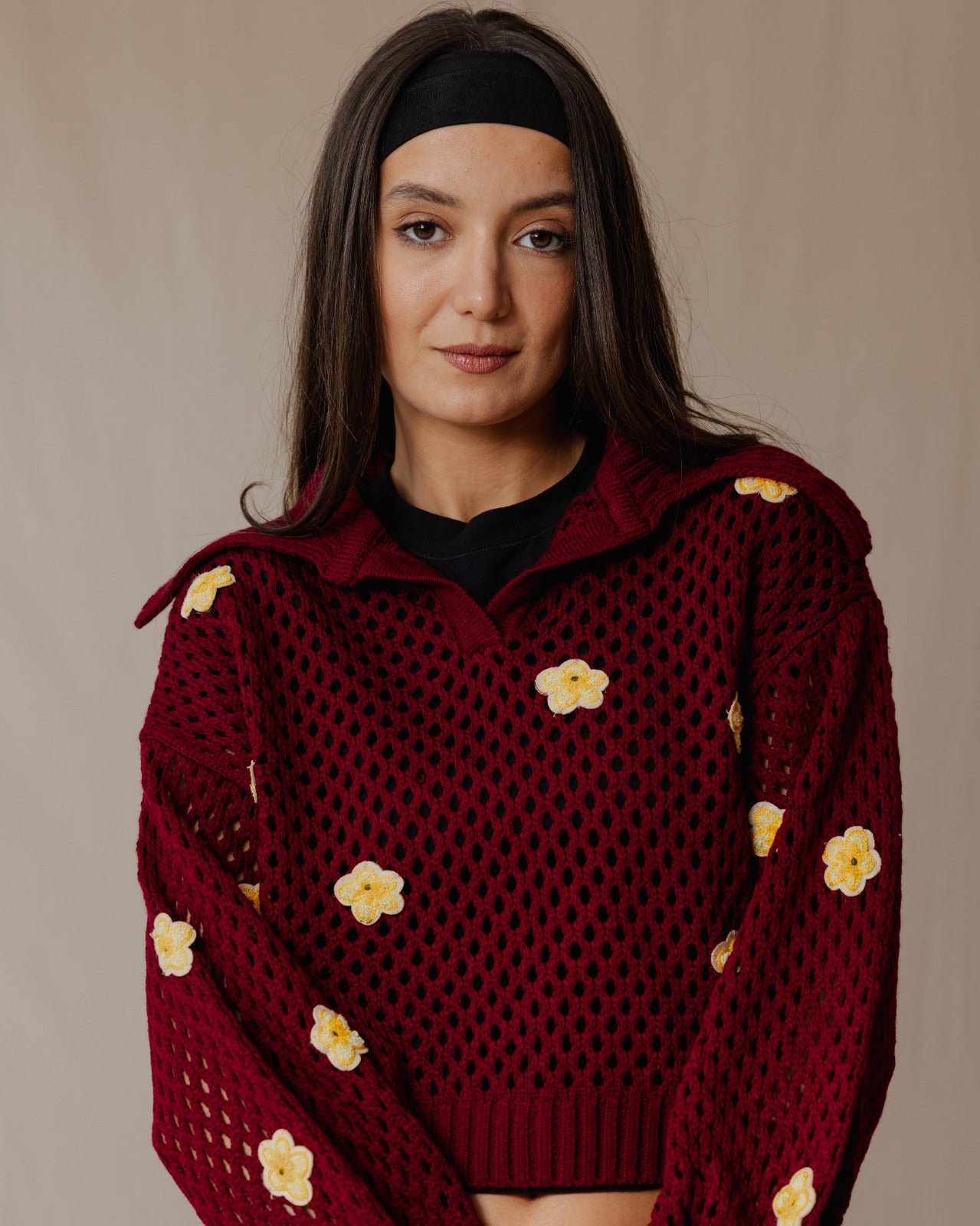 Yasmine Hendi Sweater In Burgundy