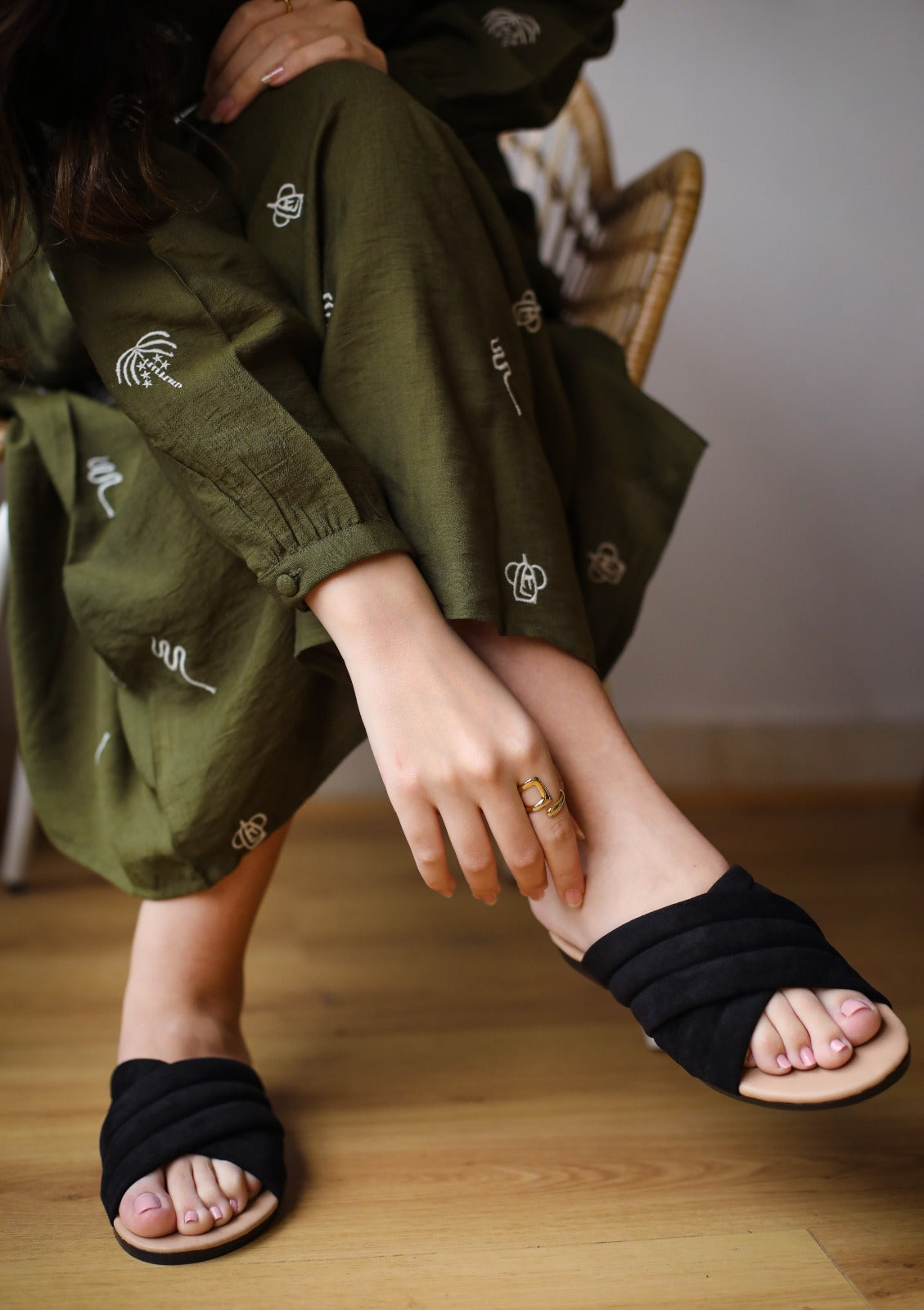 Quilted Suede Criss Cross Slippers Black