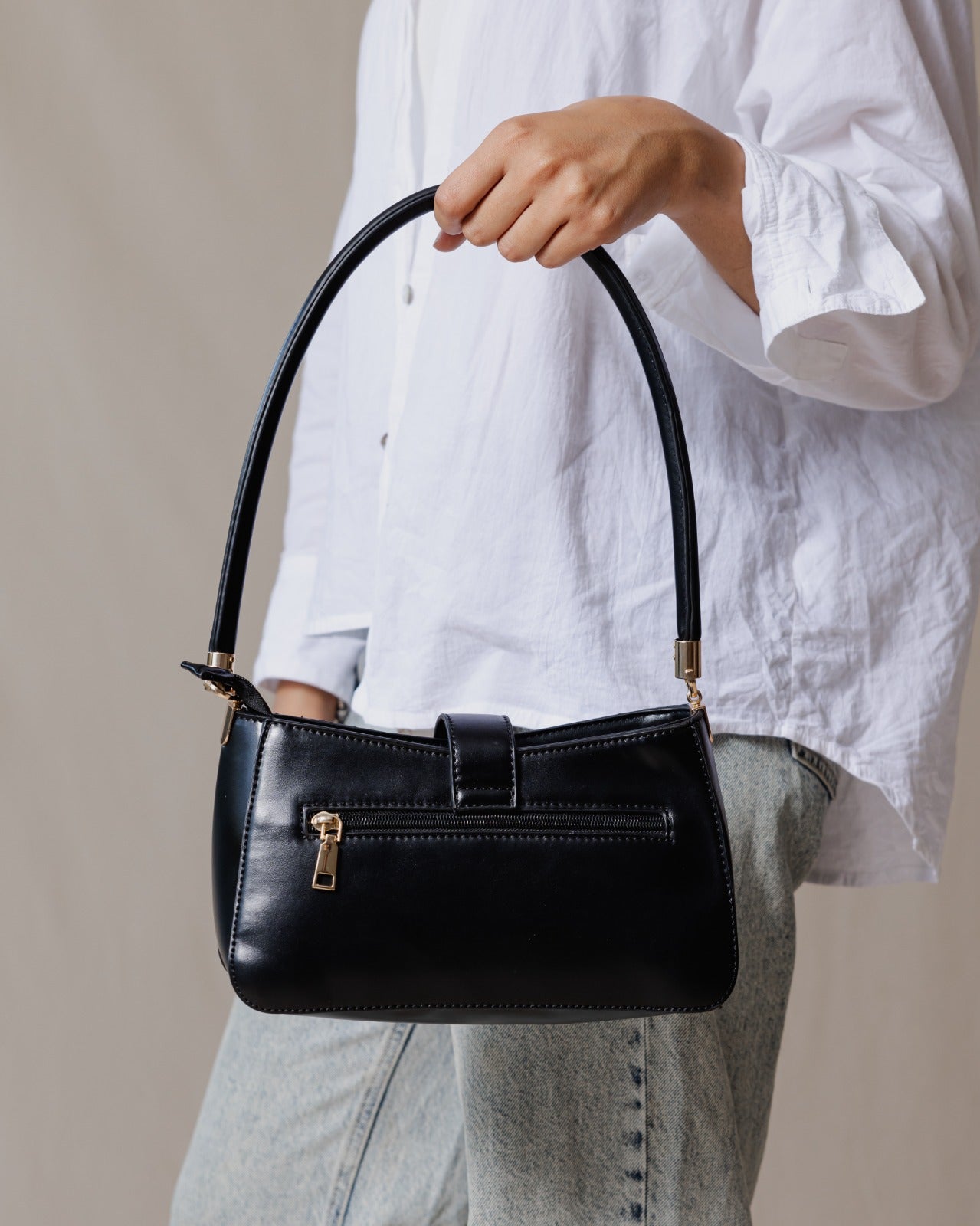 Luna Shoulder Bag In Black