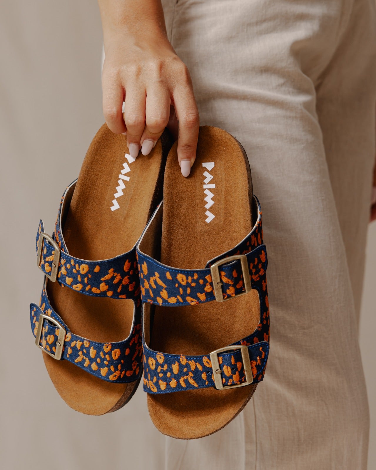 Extravagant Leopard Slides