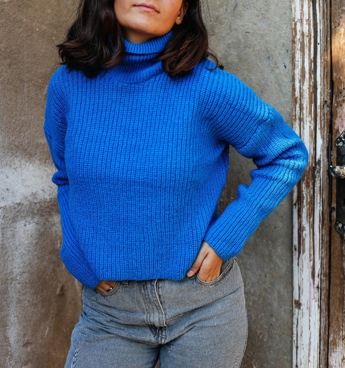 High Neck Cropped Pullover Blue